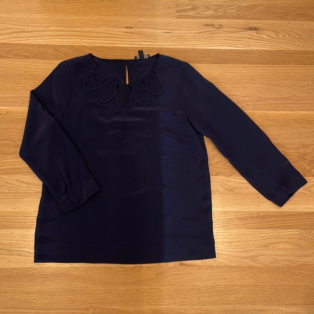 NWOT Jcrew silk petal blouse, size 4, navy